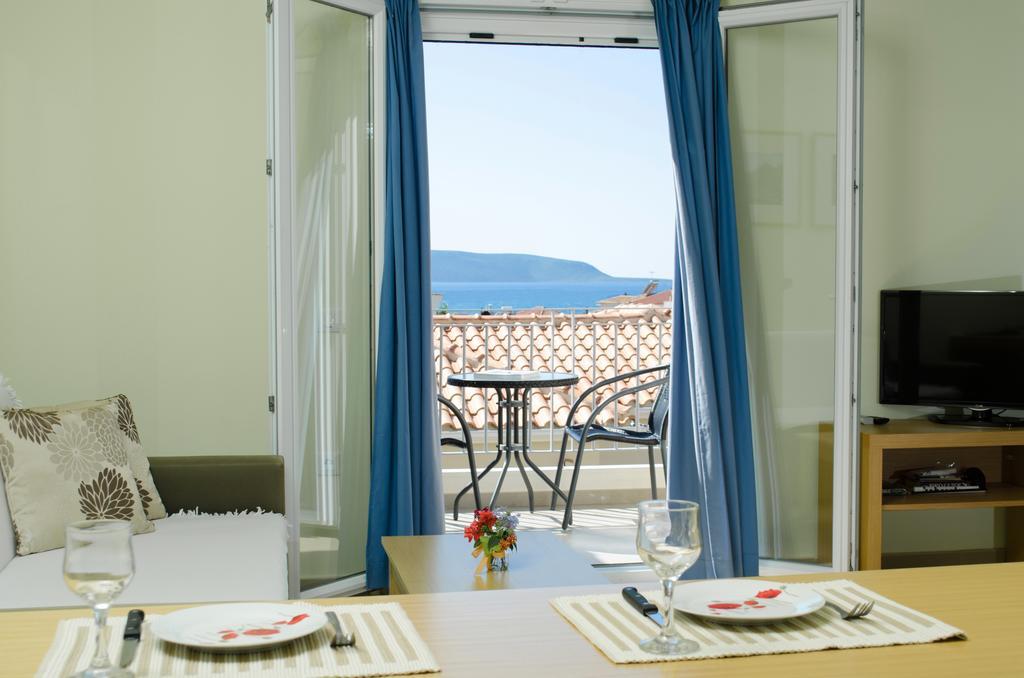 Hotel Estia Finikounta Quarto foto